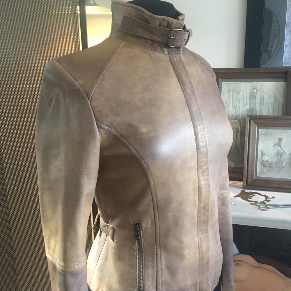 Leather jacket - Picture 7 of 7